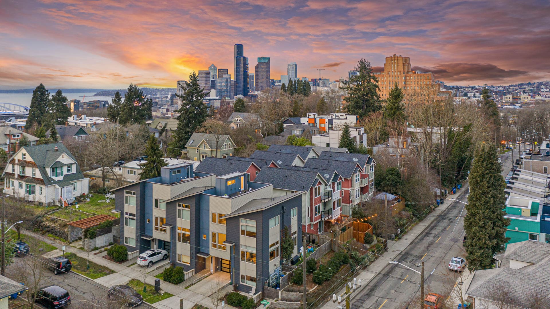 © HD Media House /https://hdmediahouse.com Seattle drone shot real estate photography.